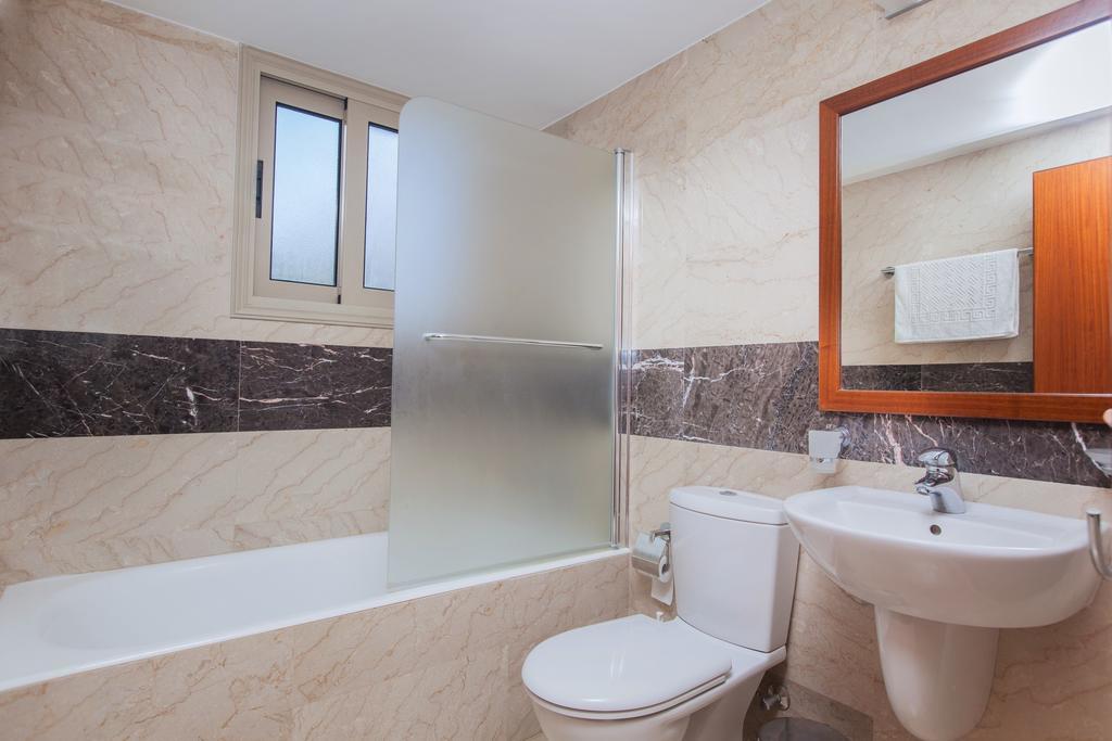 Villa Saraliana Sandy Beach Villas - Heated Pool - Jacuzzi - Private Beach Area Polis Room photo